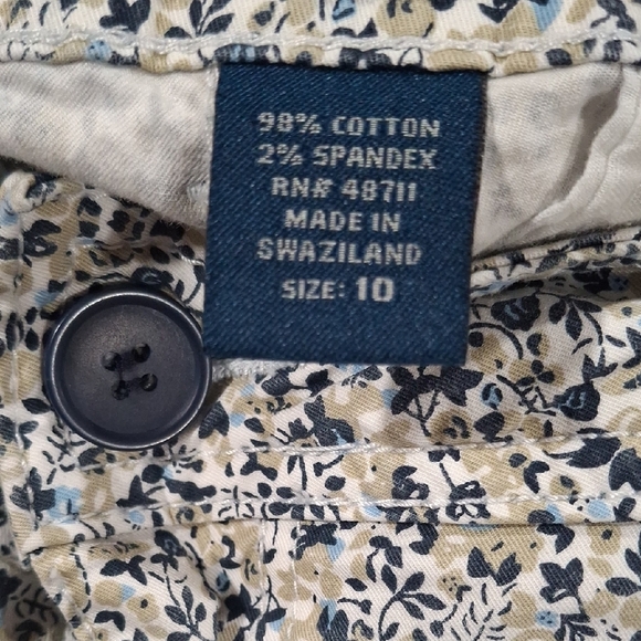 Falls Creek Blue and White Bermudas with Speckled Print - Picture 7 of 7